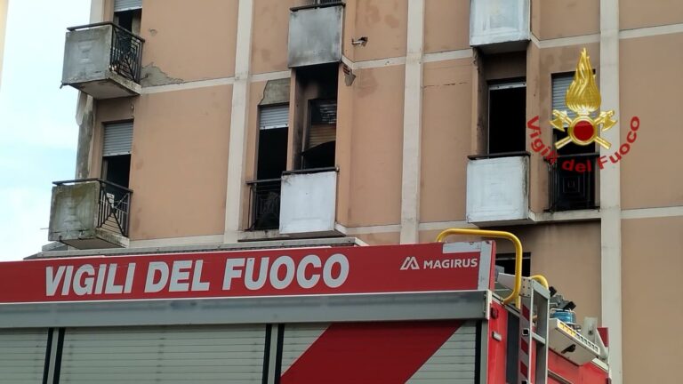 Incendio in una struttura ricettiva a San Giovanni Valdarno: intervento dei Vigili del Fuoco di Montevarchi