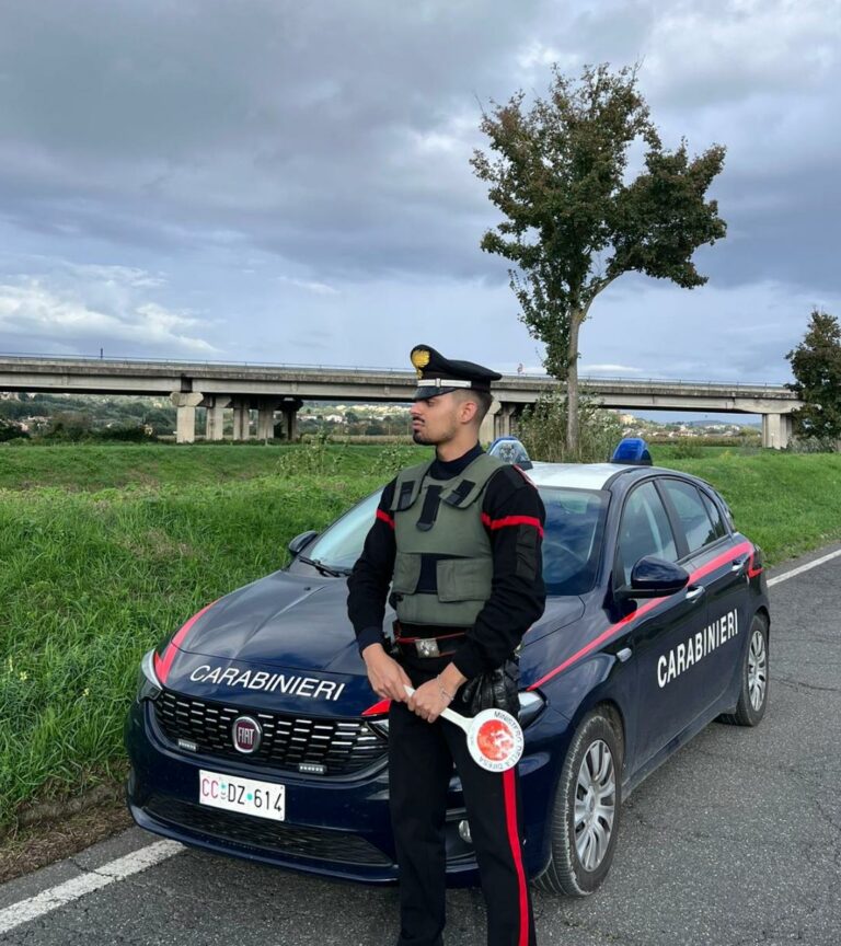 Tentato furto in un’azienda orafa, ladri costretti alla fuga dall’allarme: nessun bottino
