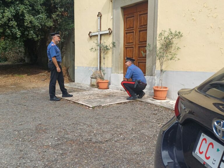 Cortona, incendio doloso nella chiesa di San Marco in Villa