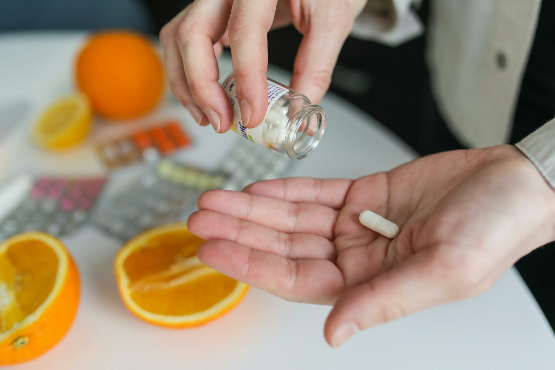 Supermercato, farmacia e libreria