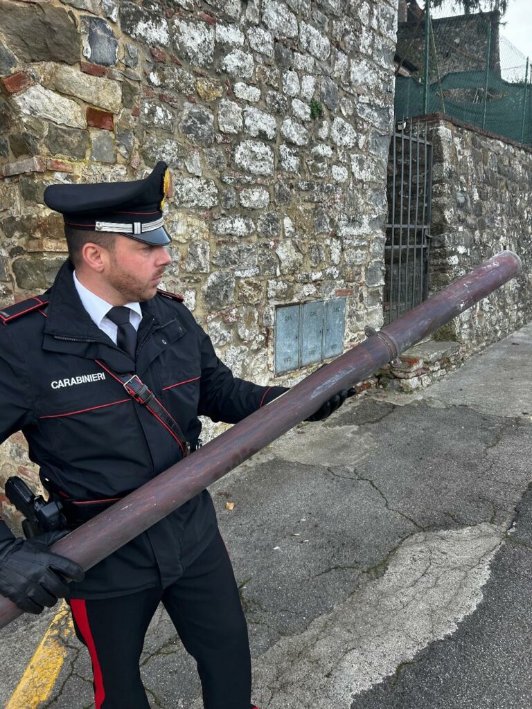 Tentano di rubare condotti in rame: tre denunciati