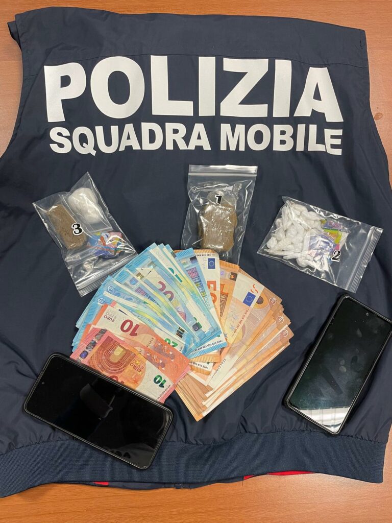 La Polizia di Stato arresta due persone per detenzione e spaccio di droga ad Arezzo