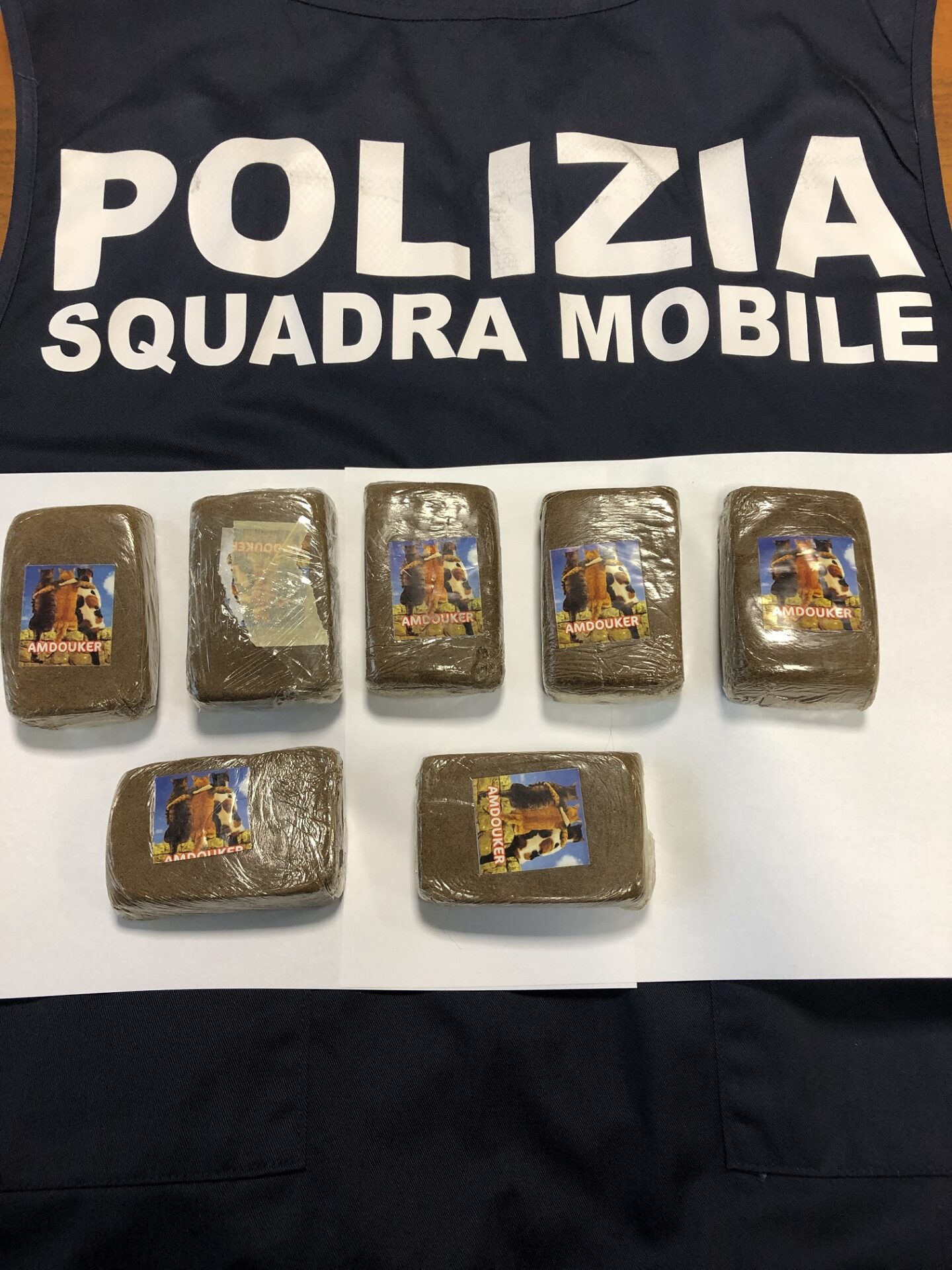 Polizia arresto per detenzione ai fini di spaccio gennaio 25