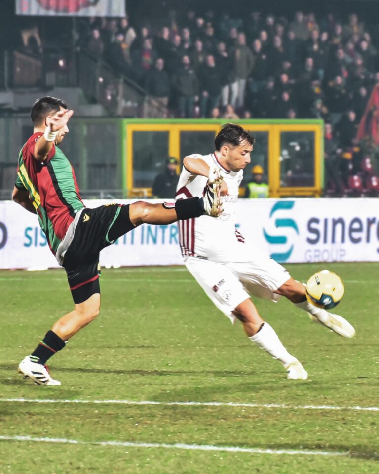 Ternana-Arezzo 3-1: sconfitta amaranto e pagelle dei giocatori
