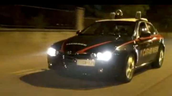 Assalto notturno a un’azienda orafa: ladri in fuga