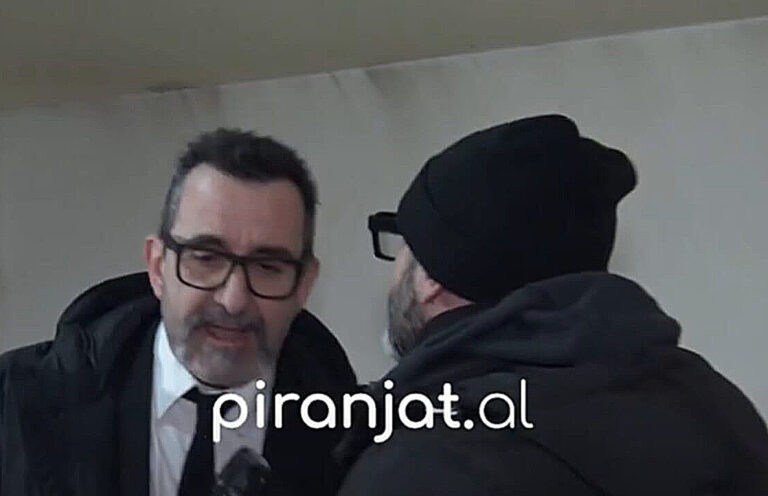 Le Iene denunciano 53enne per violenza sessuale sulla figlia 14enne della compagna: la drammatica storia degli abusi e l’aggressione ai giornalisti