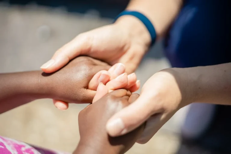 Lo Sportello ‘Vicino a te’: supporto e ascolto al CAS Tortaia per chi vive situazioni di disagio