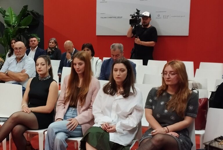 OROAREZZO 2025: Consegnate le borse di studio agli studenti del Master in Storia, Design e Marketing del Gioiello