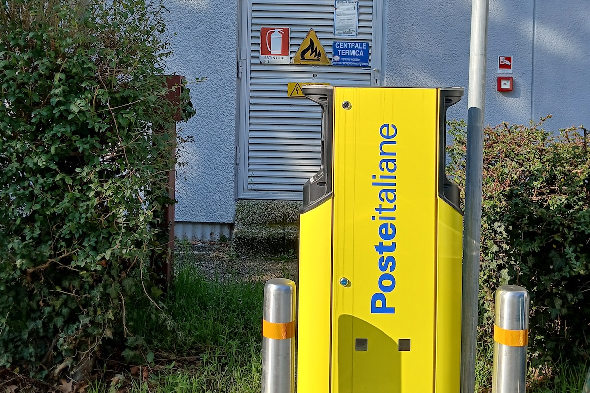 Nuove colonnine per favorire la ricarica elettrica