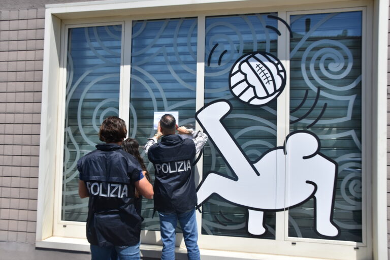 Arezzo, chiuse due sale scommesse: una in centro e una in periferia. Sospese le licenze per motivi di sicurezza