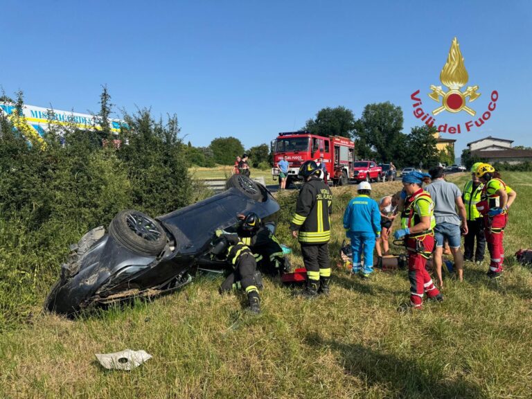 Grave incidente sulla SR70 a Poppi: una 20enne trasportata in elisoccorso a Careggi