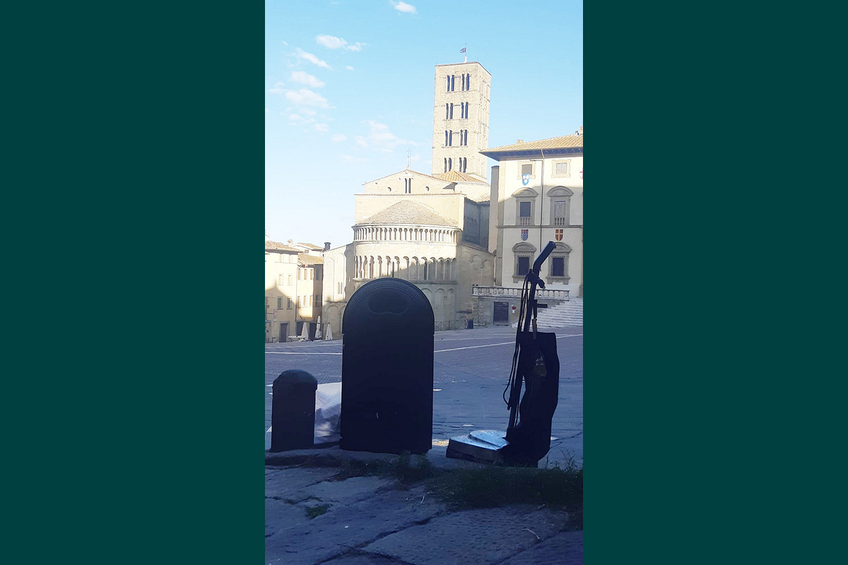 Aspirapolvere ospite d'onore in mostra davanti alla Pieve