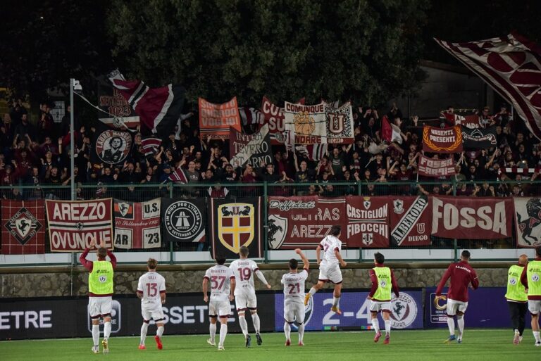 Arezzo da leggenda: rimonta spettacolare e vittoria per 4-2 sulla Pianese