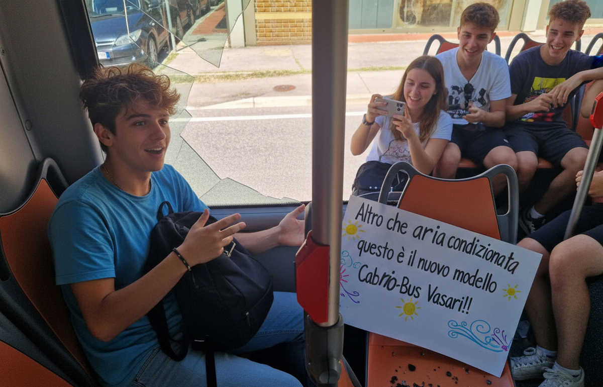 Bus vetro rotto