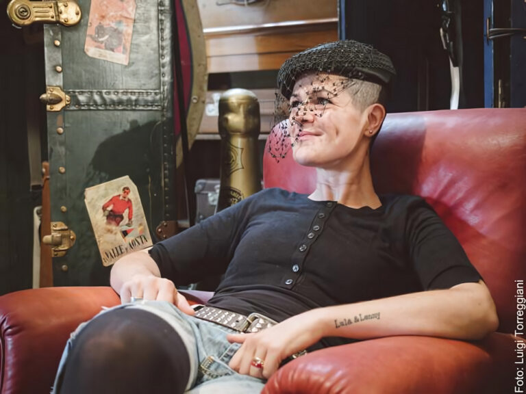 Confini di carta”: la personale di Sara Lovari alla Galleria SanLorenzo Arte di Poppi