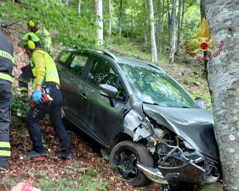 Incidenti e soccorsi in provincia: una vittima sul Pratomagno, tre feriti e un disperso ritrovato