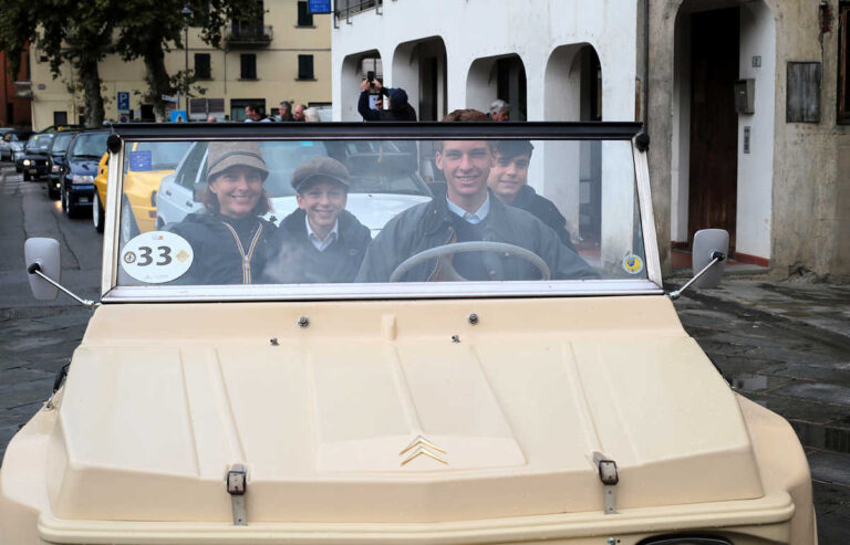 Ruote nella Storia, tra passato e presente: il viaggio fotografico di Felice Rogialli