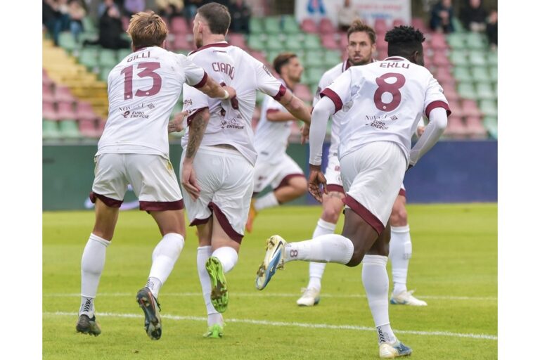 Arezzo, che squadra! E le varianti di Bucchi…