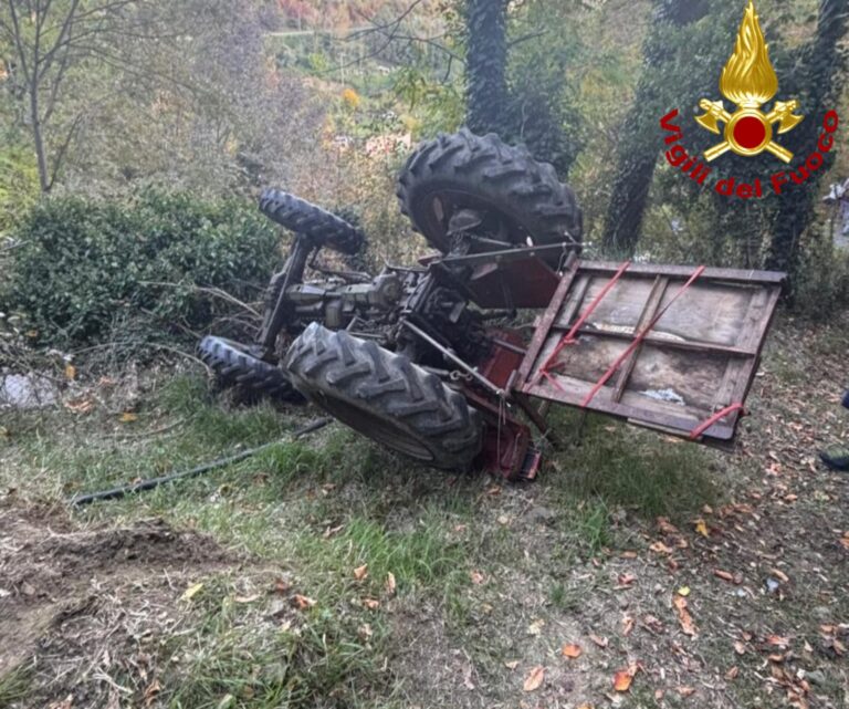 Trattore si ribalta a Loro Ciuffenna, soccorso l’autista con l’elisoccorso Pegaso