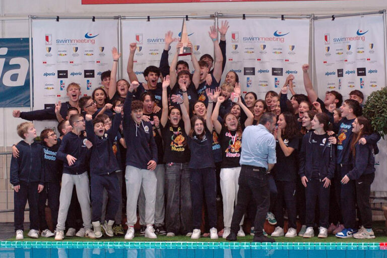 La Chimera Nuoto domina lo Swimmeeting Alto Adige: primo posto su 47 squadre