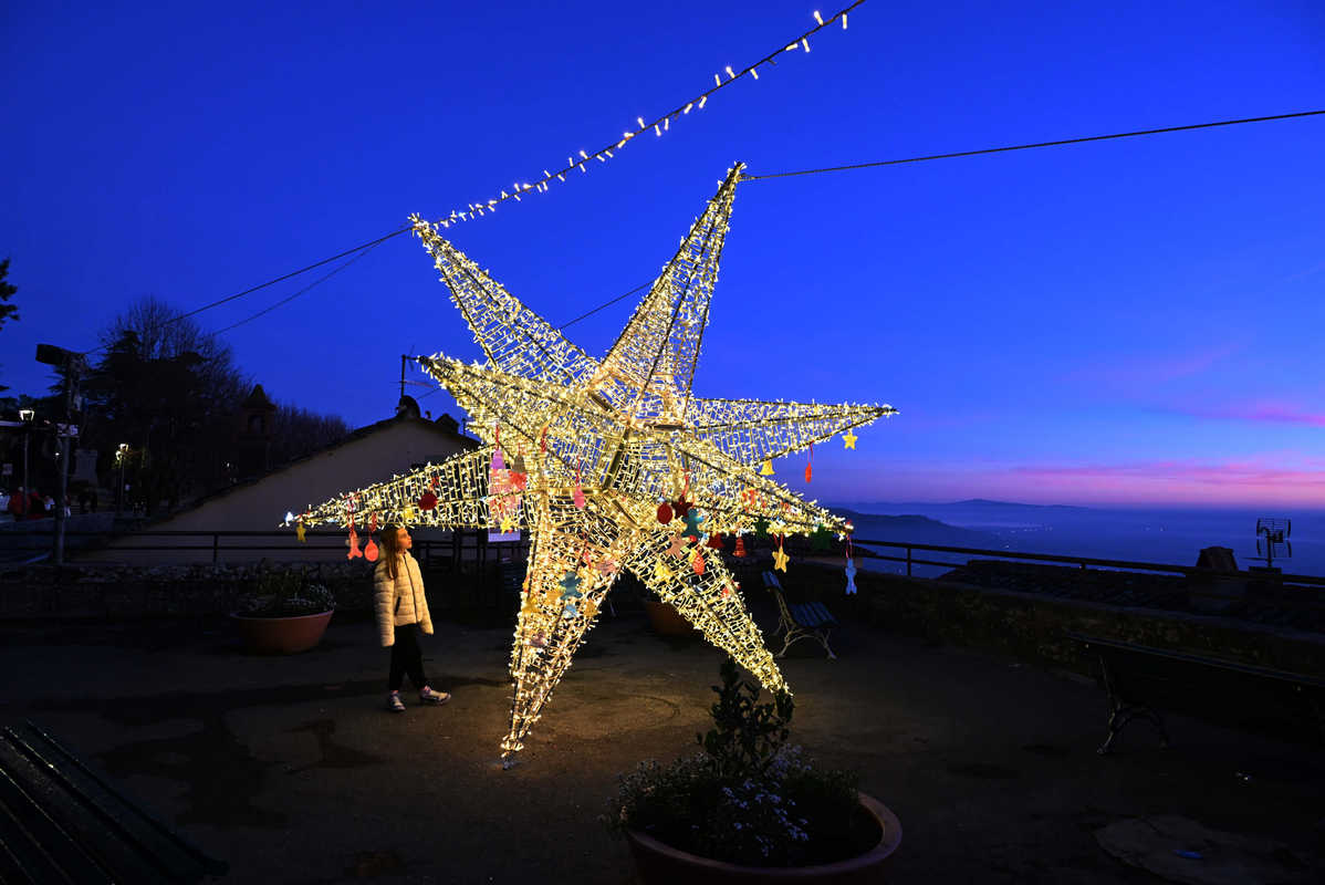 Natale a Cortona: luci, storia e magia tra le vie medievali