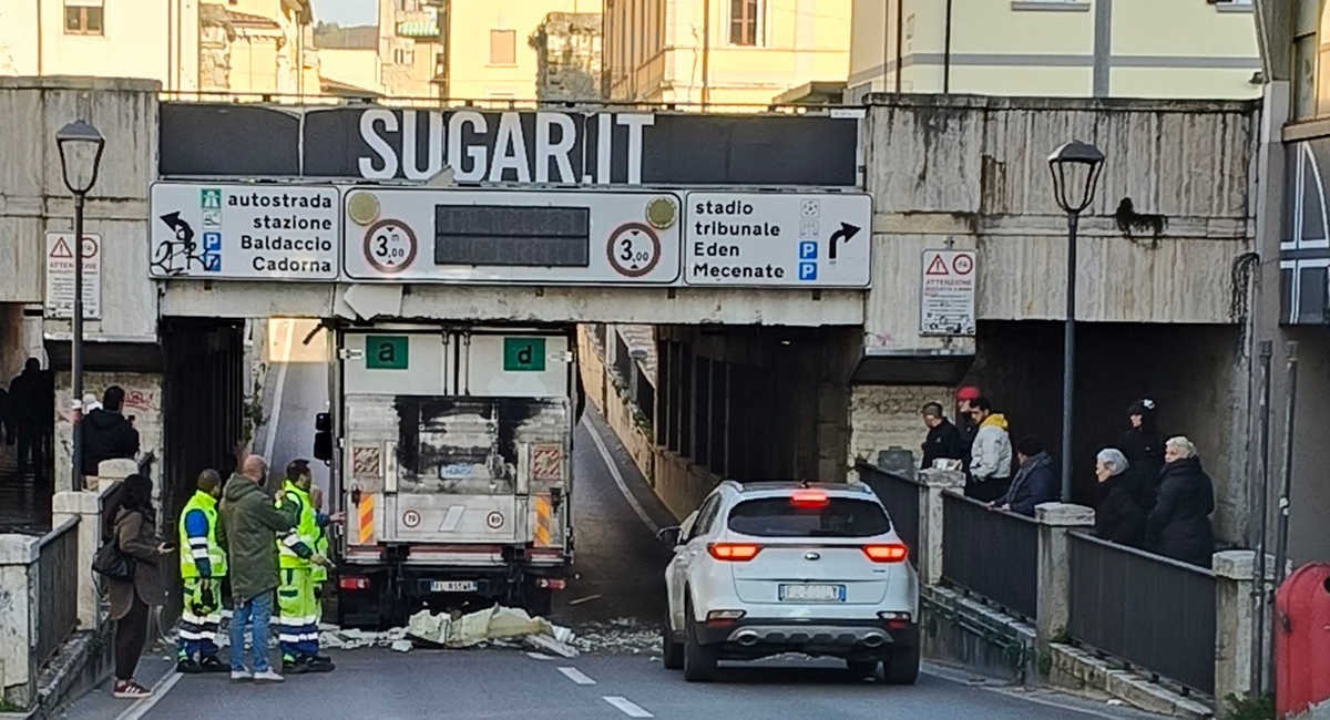 arezzo camion incastratojpg (4)