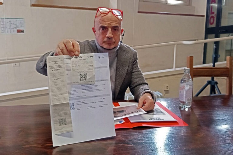 Multa alla Casa Pia: l’ossigeno pesa, la sanzione pure. Rossi paga, ma al Comune dice: “o via, un raccontiamoci storie”