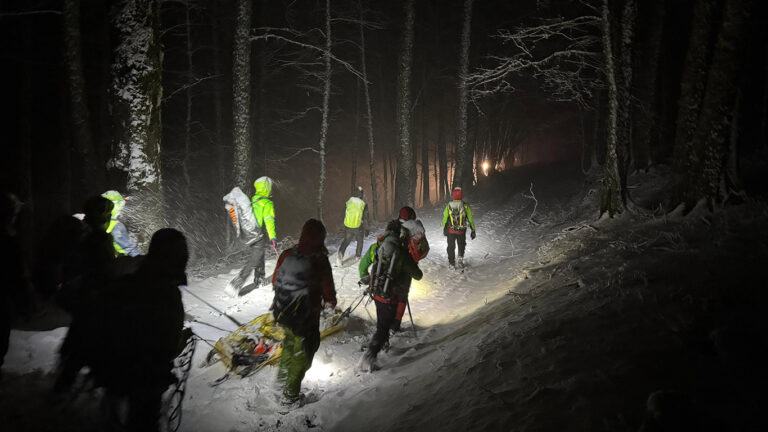 Escursionisti dispersi nei prati della Burraia: recuperati da Vigili del Fuoco e Soccorso Alpino