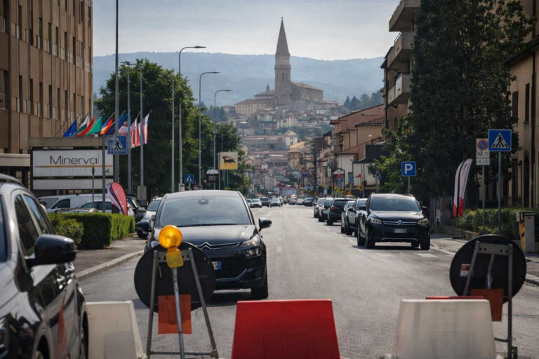 Via Fiorentina, o se finisce ‘sti lavori o s’ha a smette’ de raccontalla
