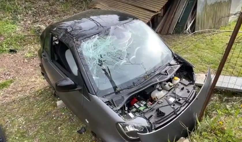 Auto vola giù dal ponte sulla SS73