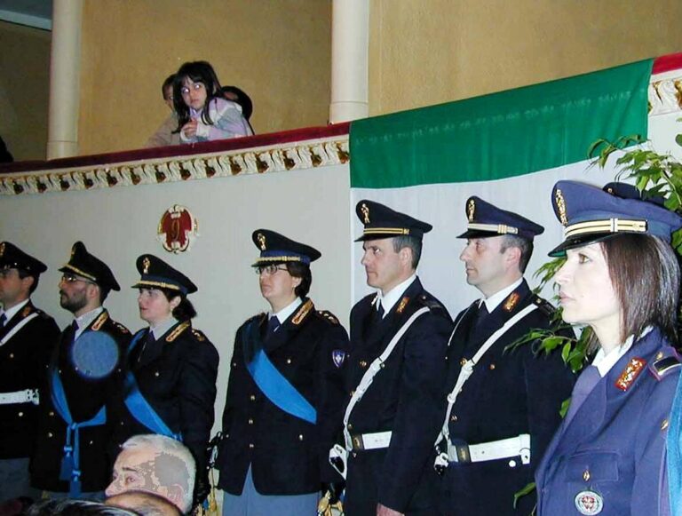 Polizia in festa al Petrarca: “Esserci sempre”… e meno male, sennò era un casino!