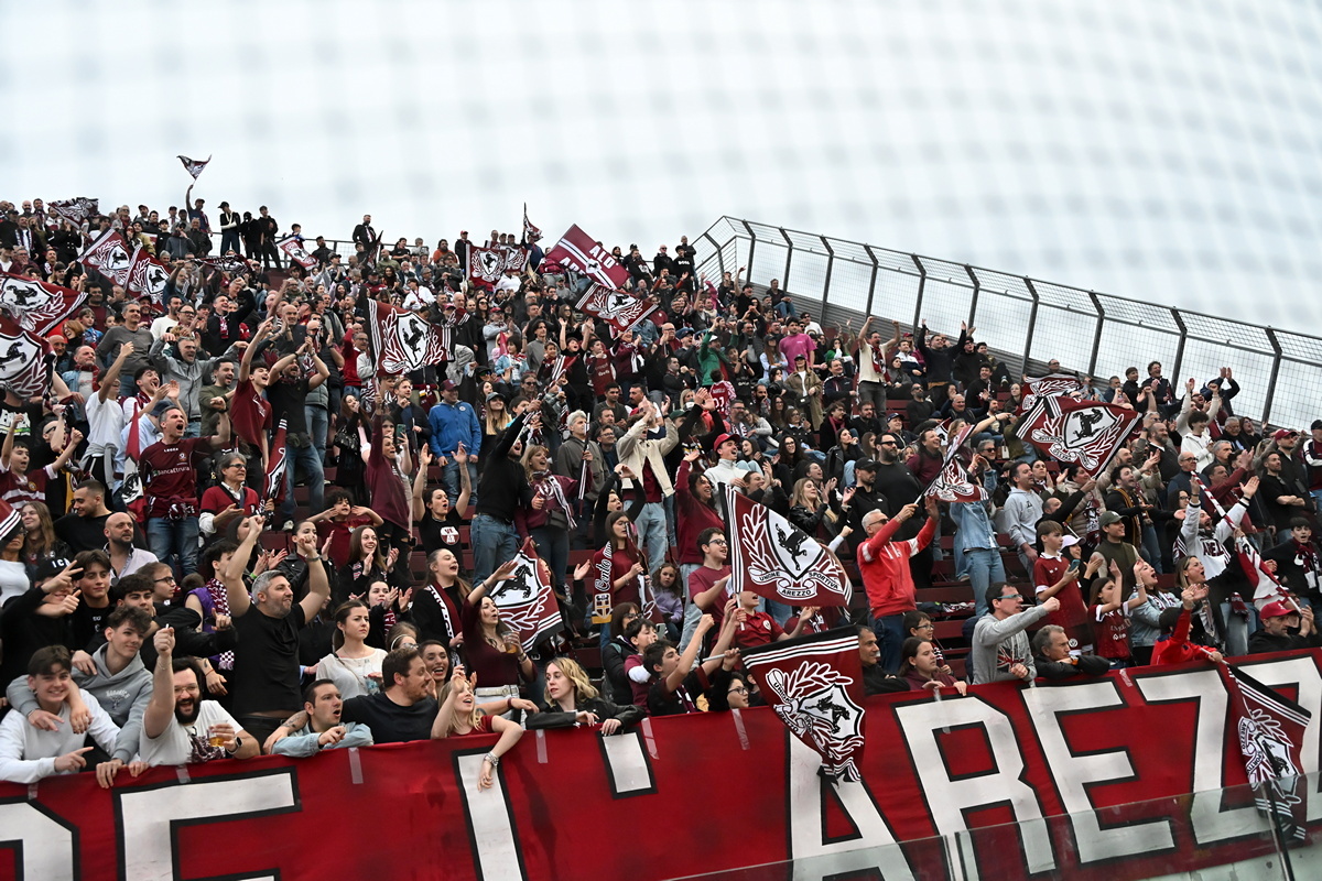 Tifo amaranto