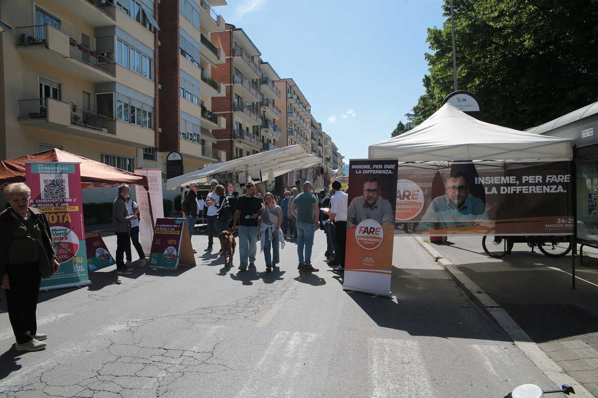 Campagna elettorale 09.05.2026-mercato (3)