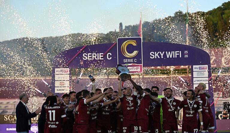 Cuore amaranto, festa al Comunale: il Vicenza passa, ma Arezzo vince lo stesso