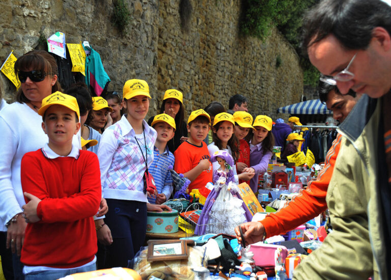 Arezzo, tornano i bimbi del Calcit: si svuota le soffitte e si riempie il cuore (e si fa pure del bene davvero)