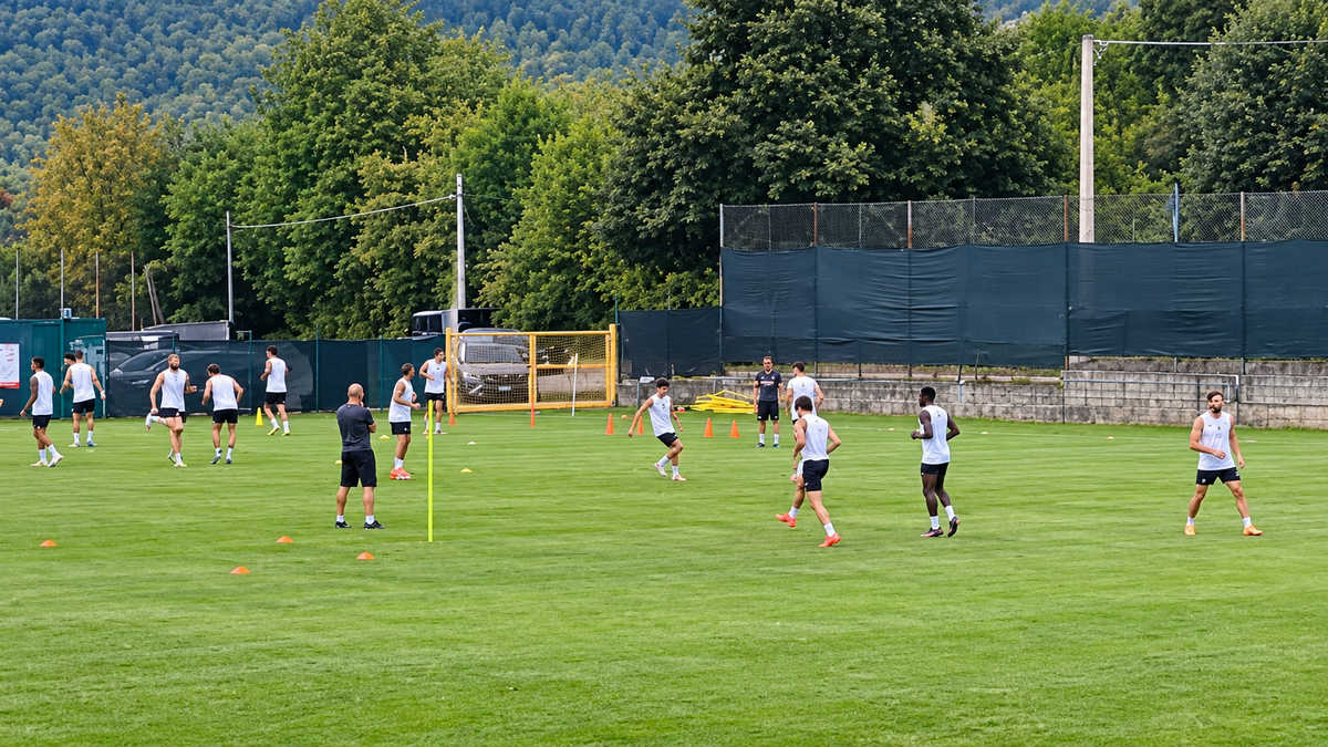 Allenamento dell’Arezzo calcio al Palazzo del Pero in vista della trasferta di Empoli
