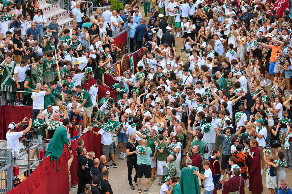 porta-santandrea-vince-giostra-saracino-settembre-2026 Porta Sant’Andrea festeggia la vittoria nella Giostra del Saracino di settembre 2026 ad Arezzo